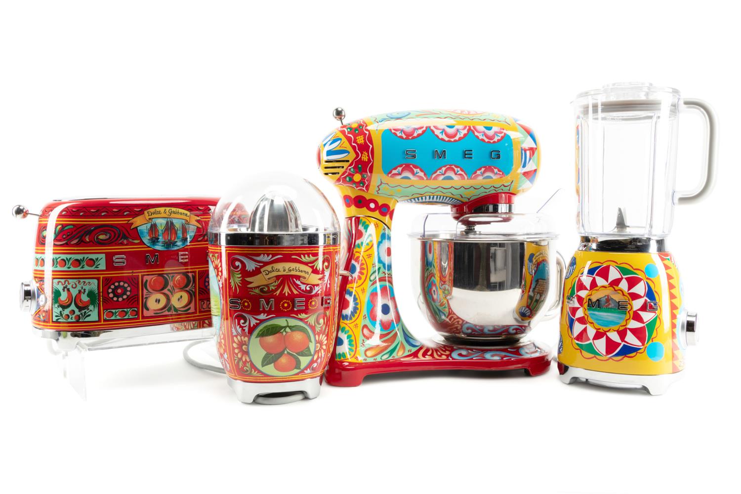 FOUR DOLCE GABBANA FOR SMEG KITCHEN 2bff7a