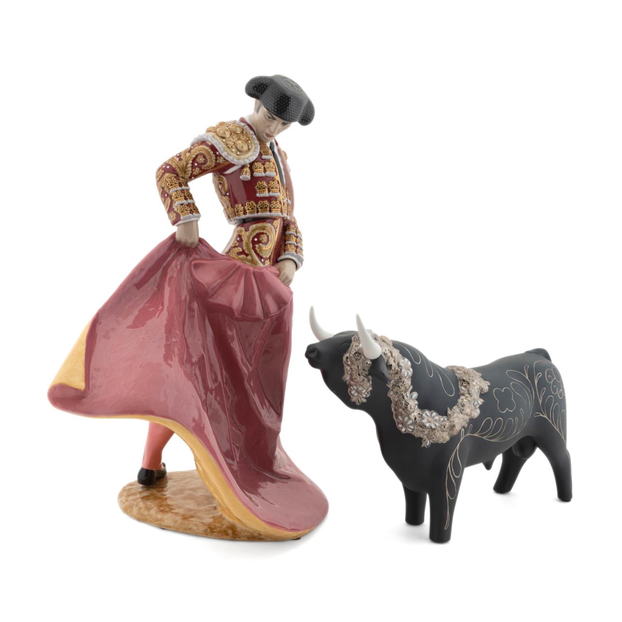 2PCS LLADRO MATADOR BULL PORCELAIN 2c0096