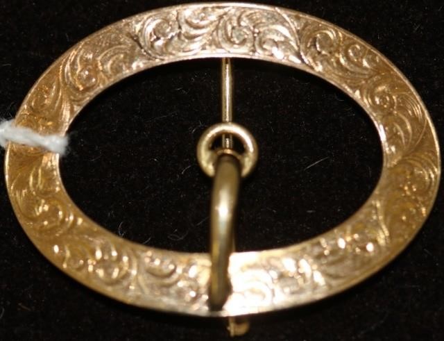 14KT GOLD LADIES BROOCH OVAL SHAPE  2c2a32