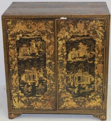 19TH C CHINESE EXPORT 2 DOOR CABINET 2c2a90