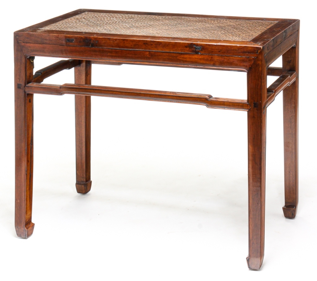 CHINESE TABLE Late 19th century  2c2dc5