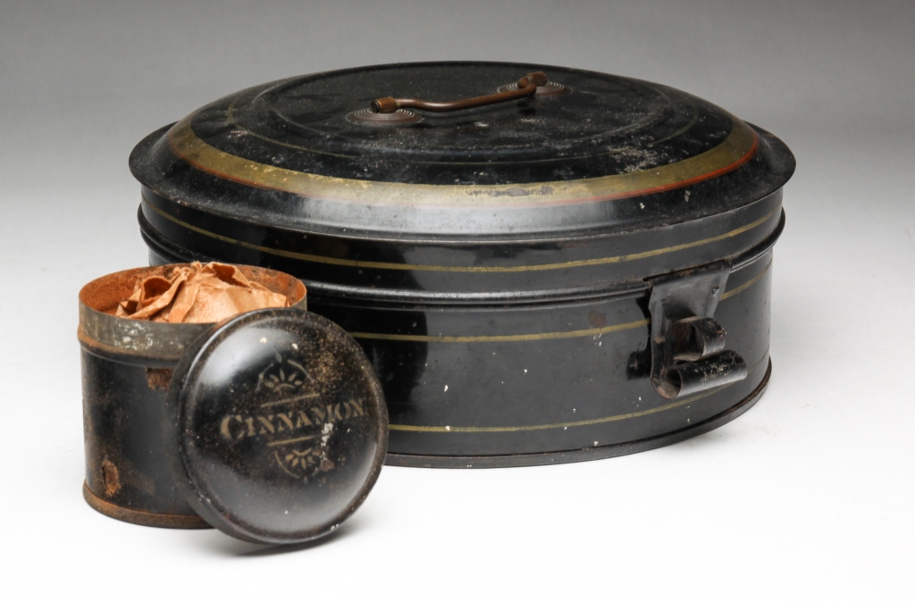 AMERICAN SPICE CANISTER. Late 19th
