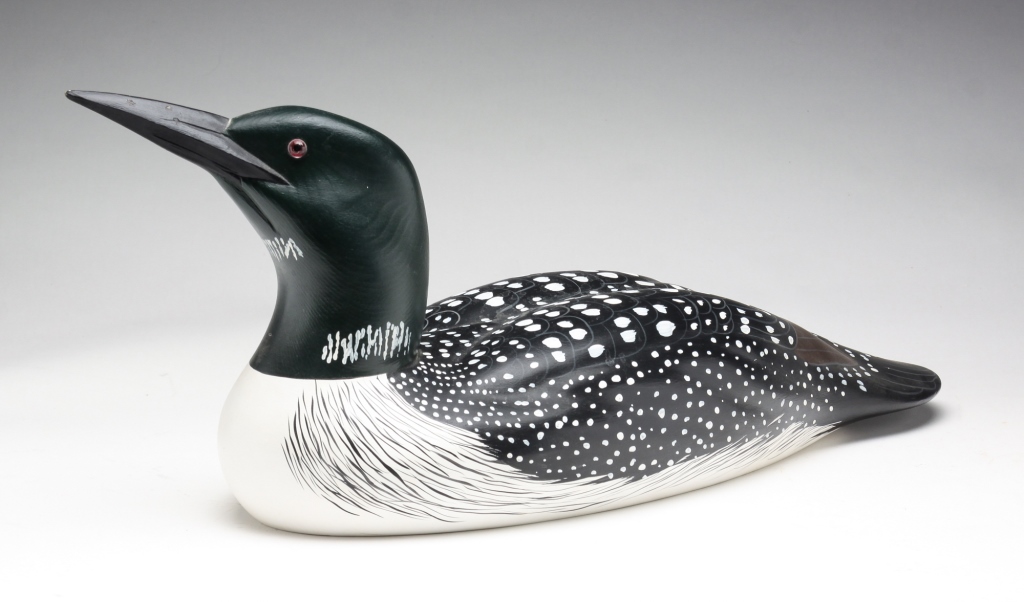 CARVED LOON BY DAVE FRIER Macomb  2c2f1e