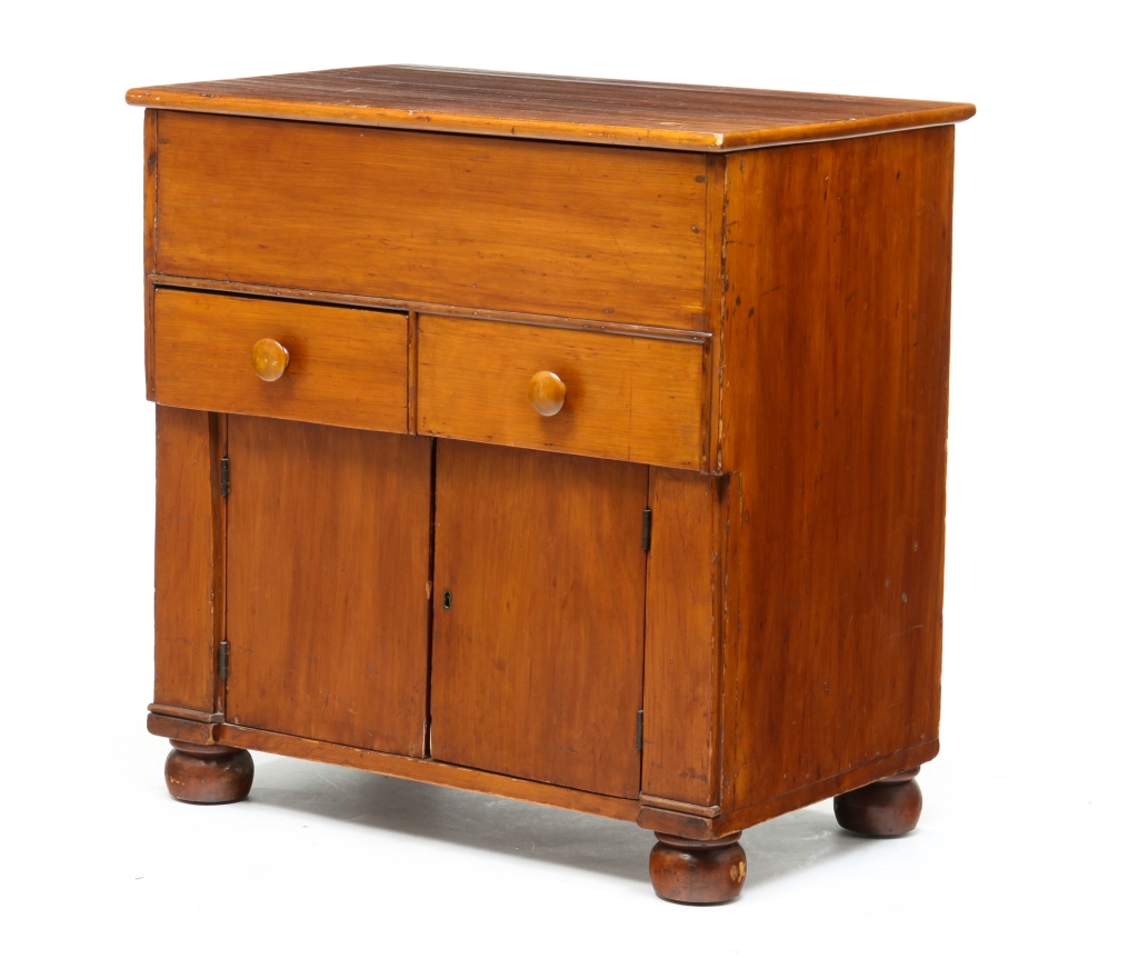 AMERICAN EMPIRE COMMODE. Second