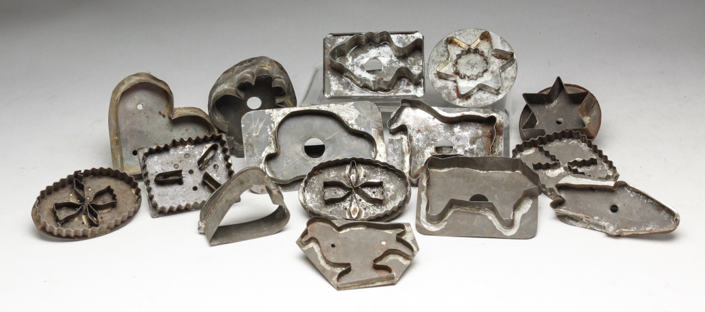 AMERICAN TIN COOKIE CUTTERS. Early
