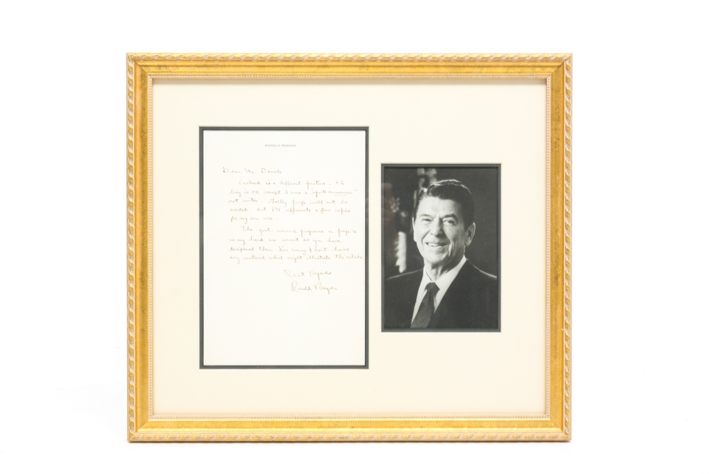 RONALD REAGAN SIGNATURE. Ronald