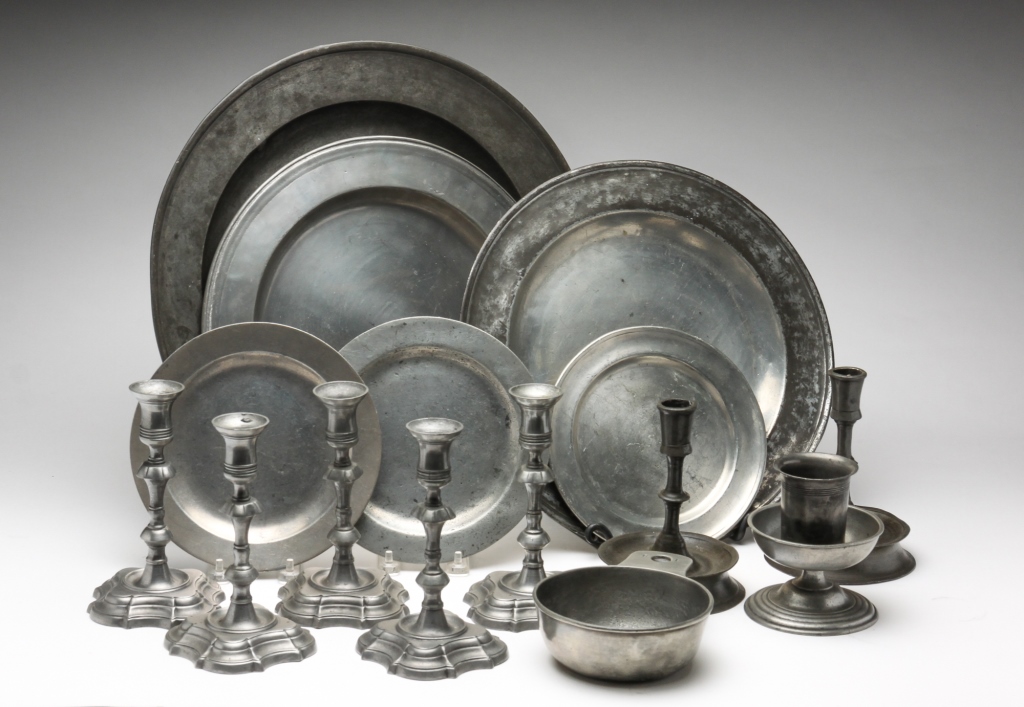 GROUPING OF PEWTER Nineteenth 2c30d0