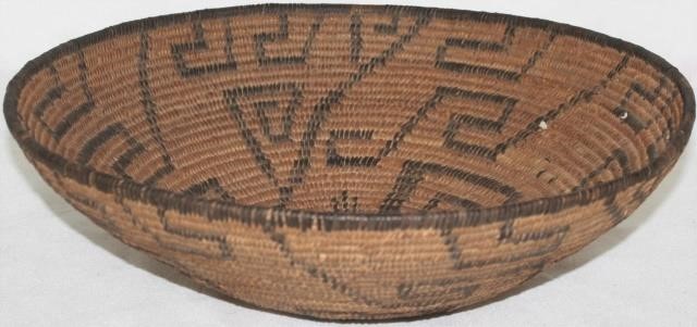 EARLY 20TH CENTURY PIMA BASKET.