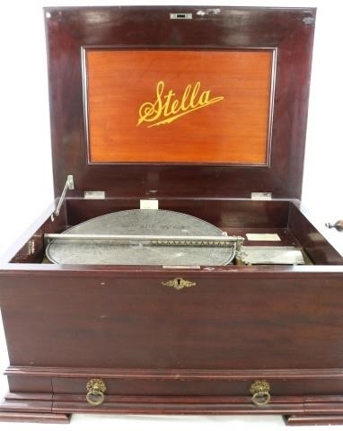 LARGE MAHOGANY STELLA MUSIC BOX