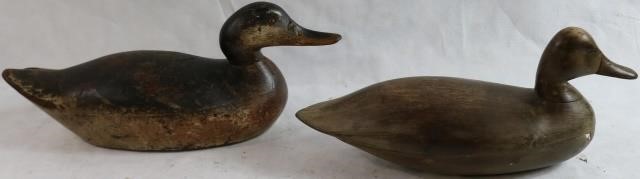 TWO WOODEN DECOYS TO INCLUDE A