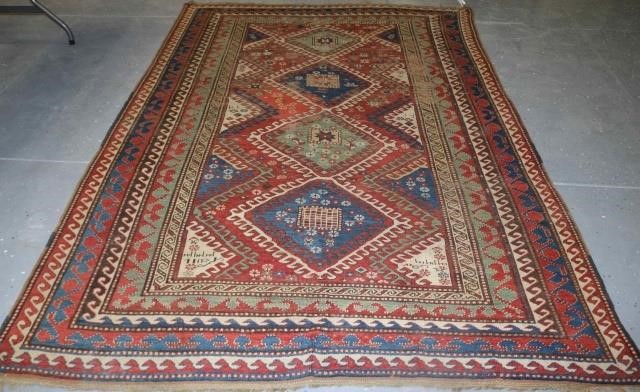 EARLY 20TH CENTURY CAUCASIAN RUG  2c1d4a