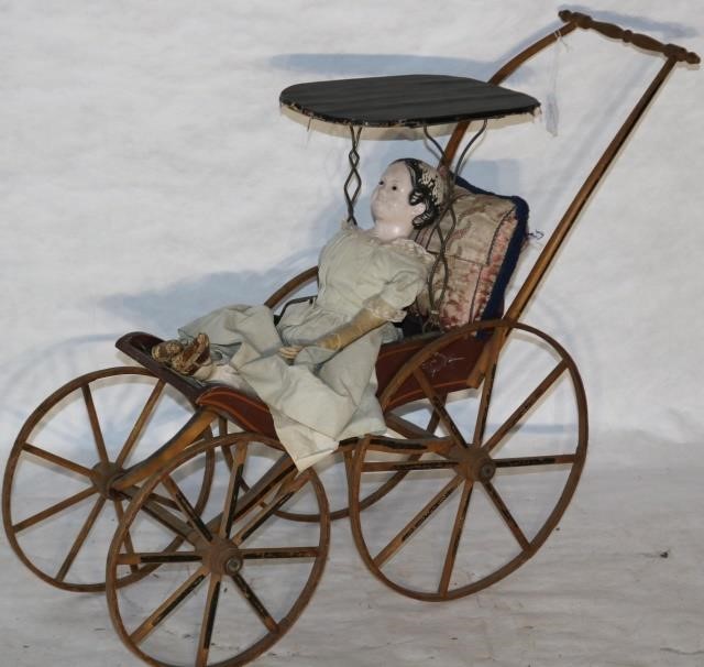 19TH CENTURY SURREY-TYPE DOLL CARRIAGE,