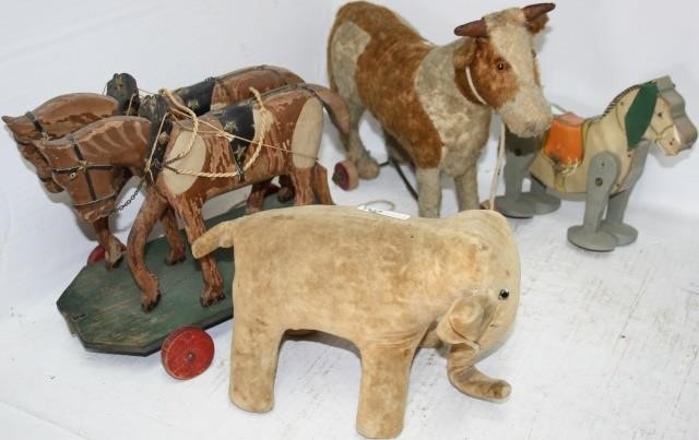 LOT OF 4 ANIMALS TO INCLUDEA WOODEN 2c1f7f
