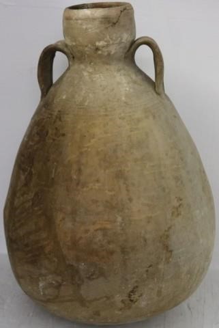 ANCIENT ROMAN AMPHORA VASE. BULBOUS