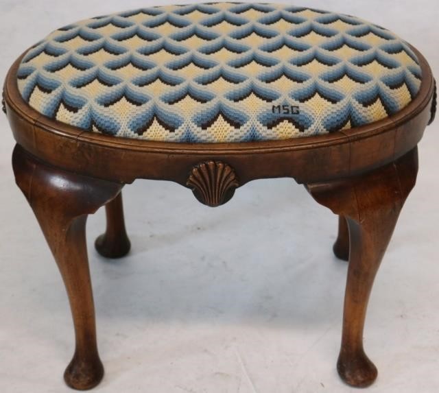 EARLY 20TH C QUEEN ANNE STYLE WALNUT 2c2245
