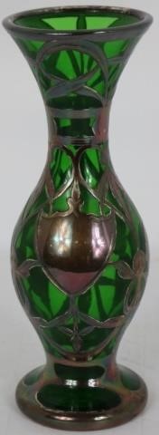 BLOWN GREEN GLASS VASE WITH HEAVY 2c2411