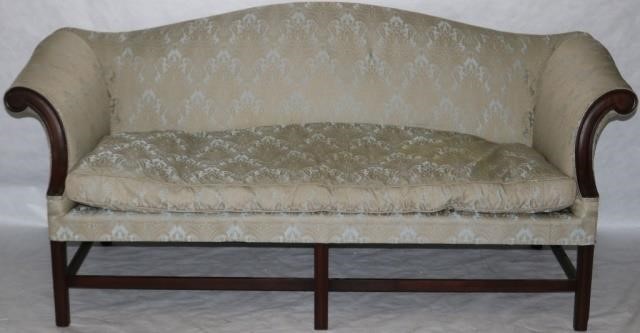 18TH C CHIPPENDALE SOFA MOLDED 2c24c8