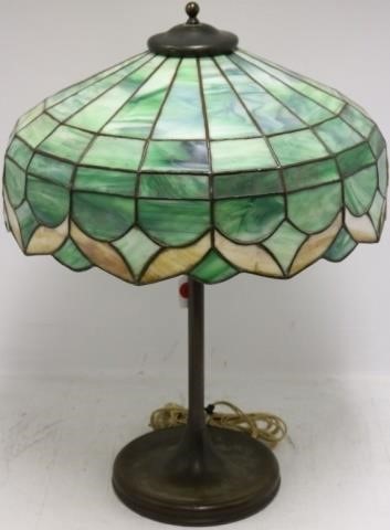 UNIQUE LEADED GLASS TABLE LAMP,