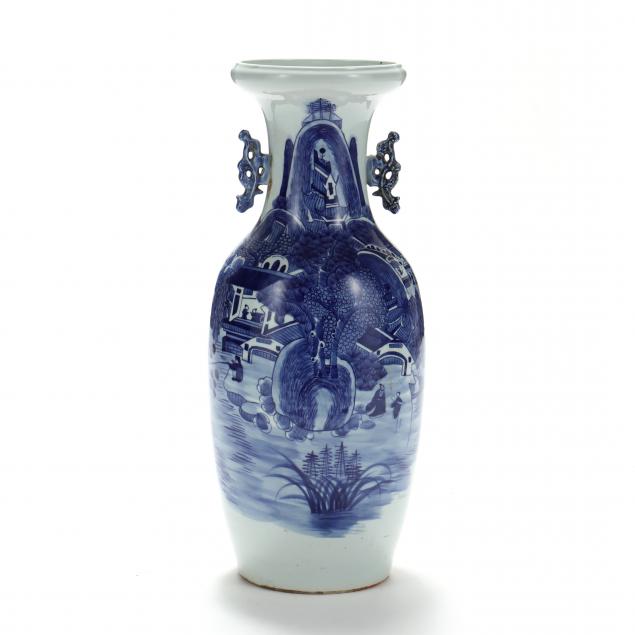A TALL FLOOR CHINESE PORCELAIN