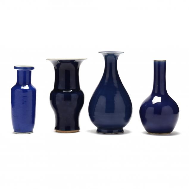 FOUR CHINESE MONOCHROME BLUE VASES 2c511f