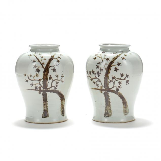A PAIR OF LARGE CHINESE JARS  Late
