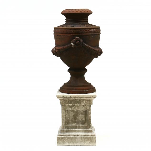 LARGE CLASSICAL STYLE CAST IRON 2c525f
