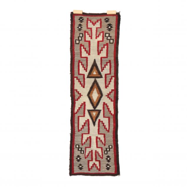 NAVAJO RUG Gray field with central