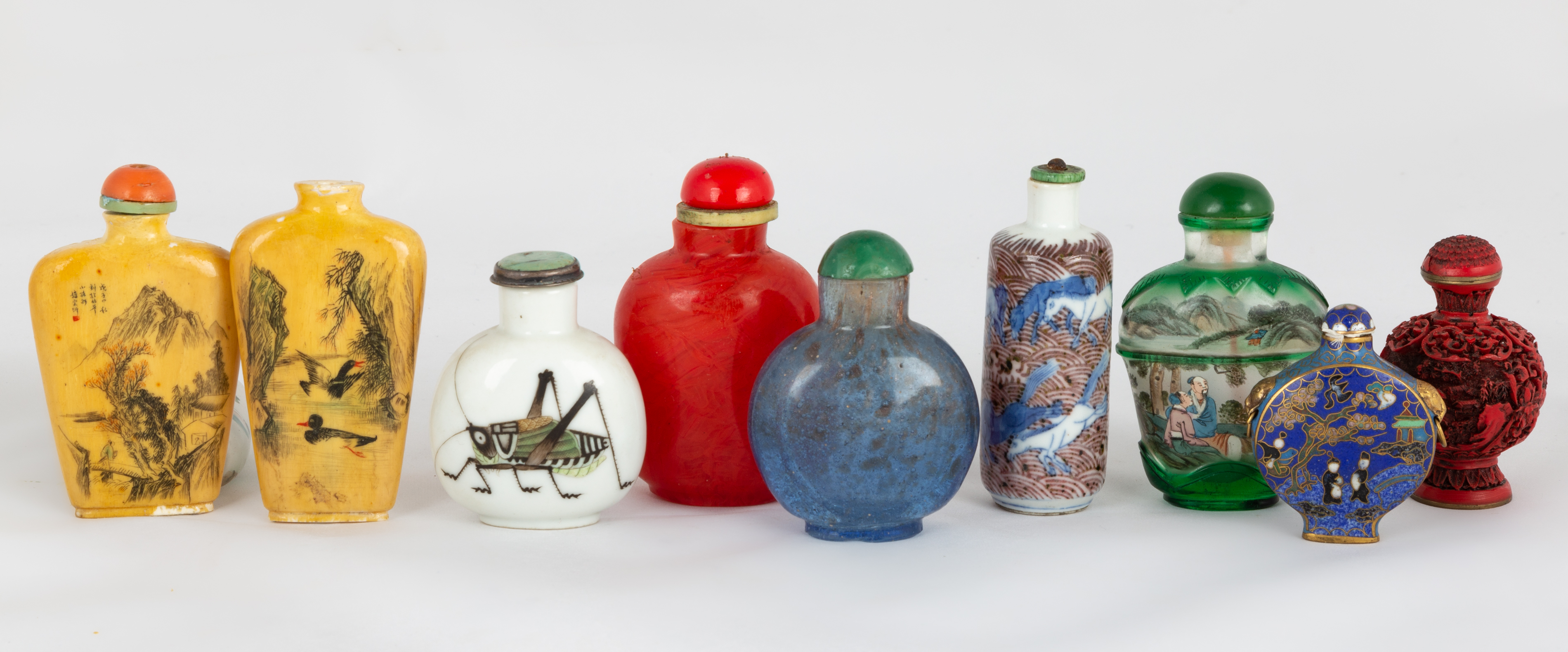 VARIOUS CHINESE SNUFF BOTTLES Including