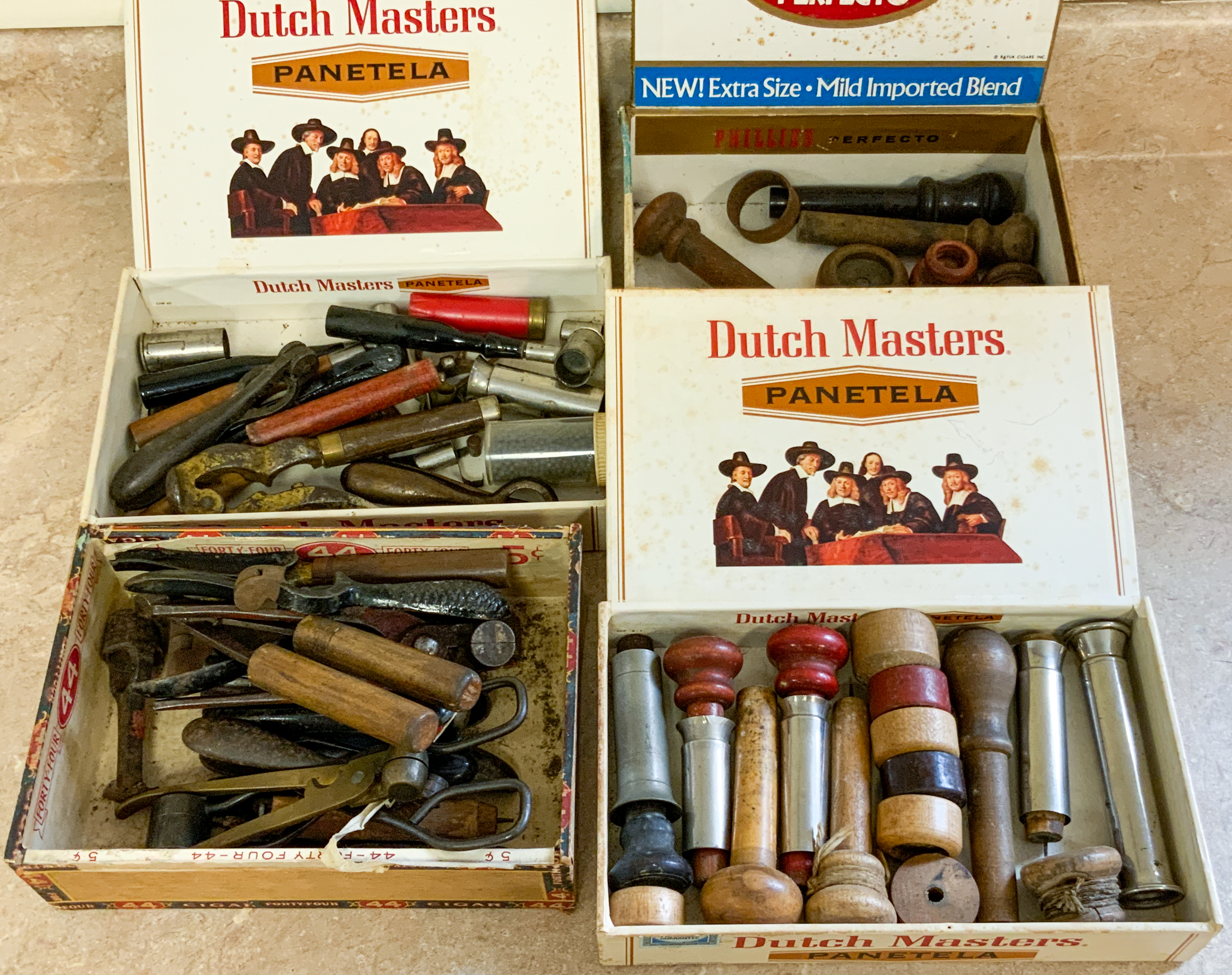 GROUP OF WINCHESTER ITEMS RELOADING 2c8873