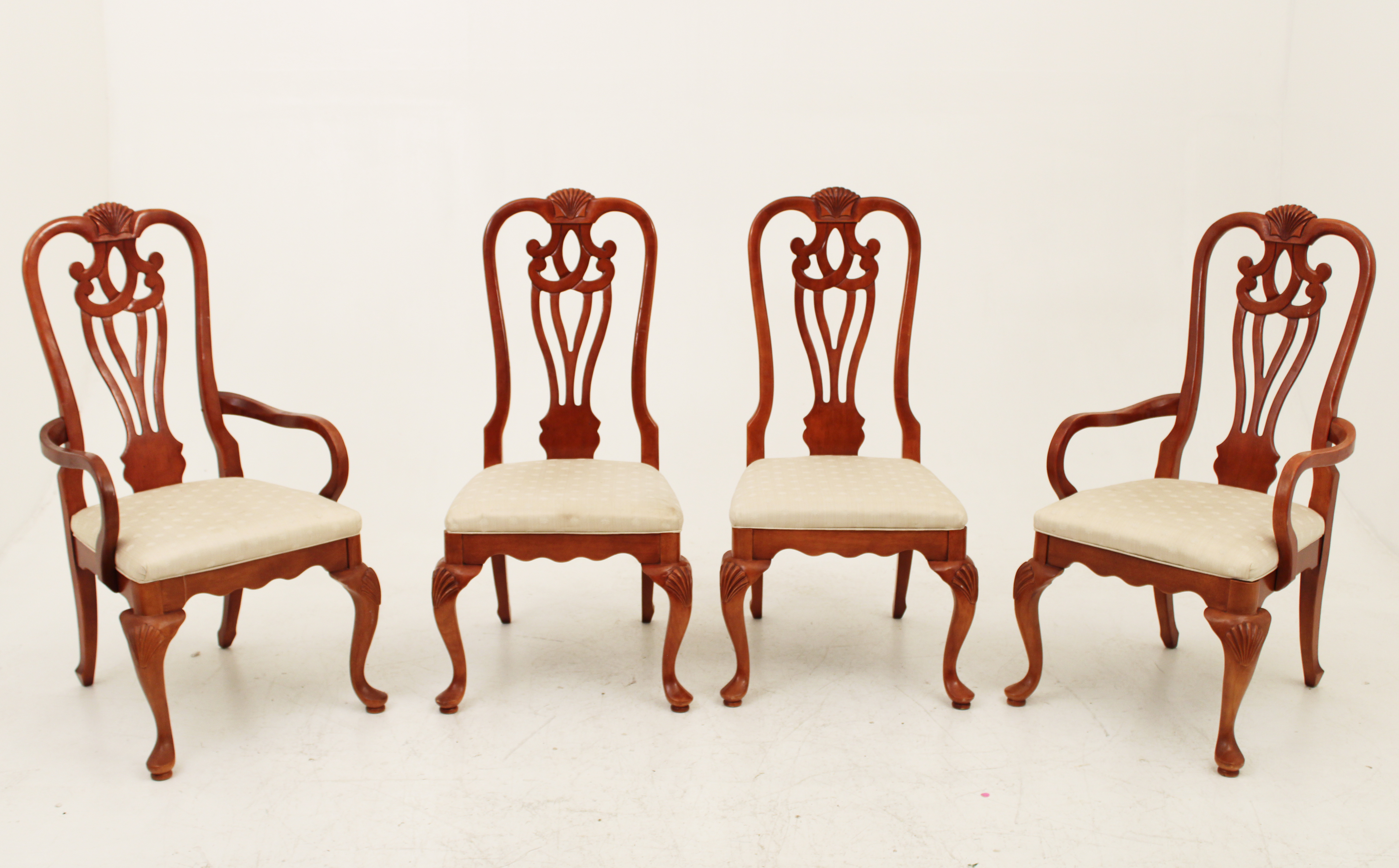 GROUP OF 4 ENGLISH STYLE CHAIRS