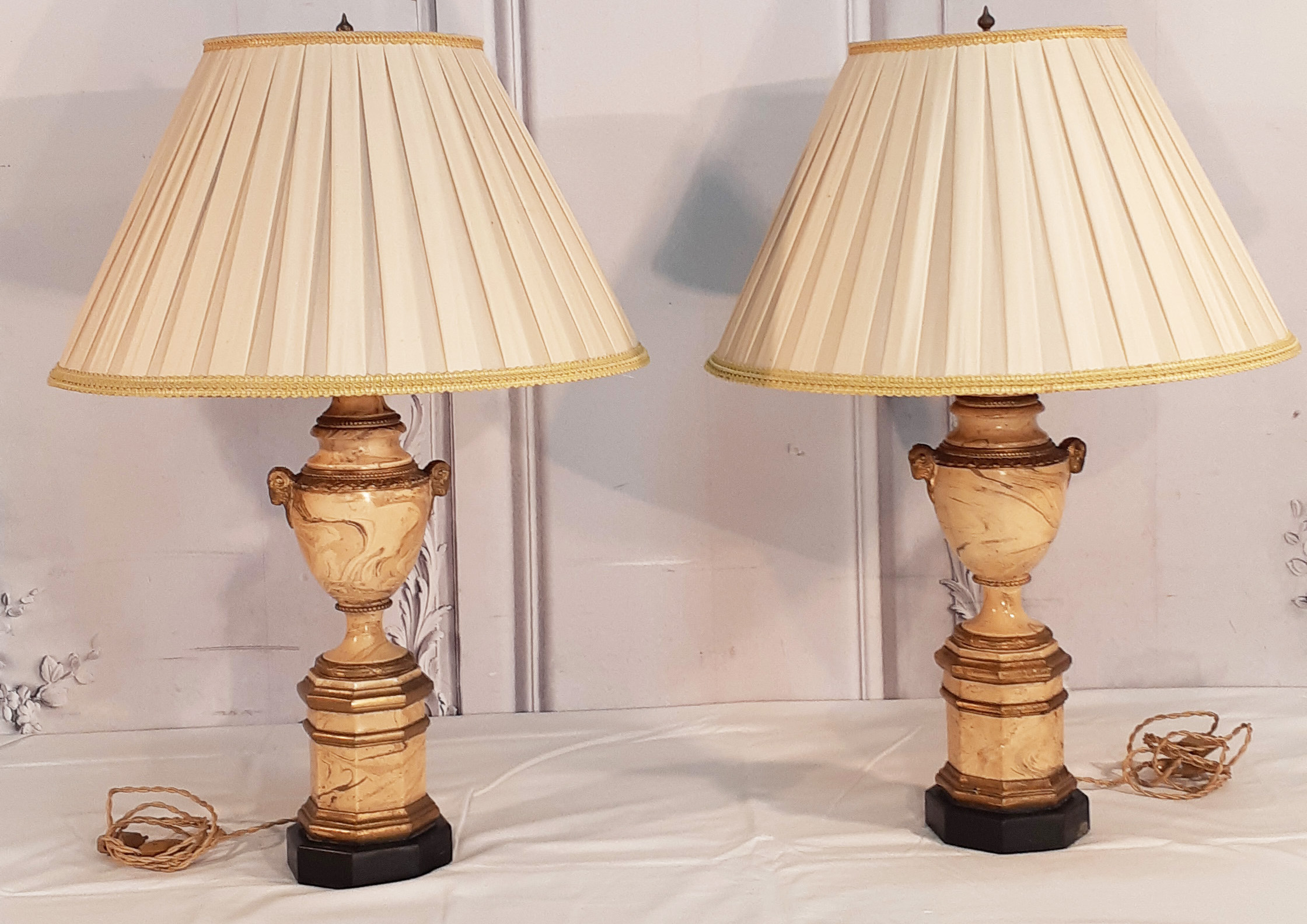 PR OF FAUX MARBLE CAPPED URN LAMPS  2c8c93