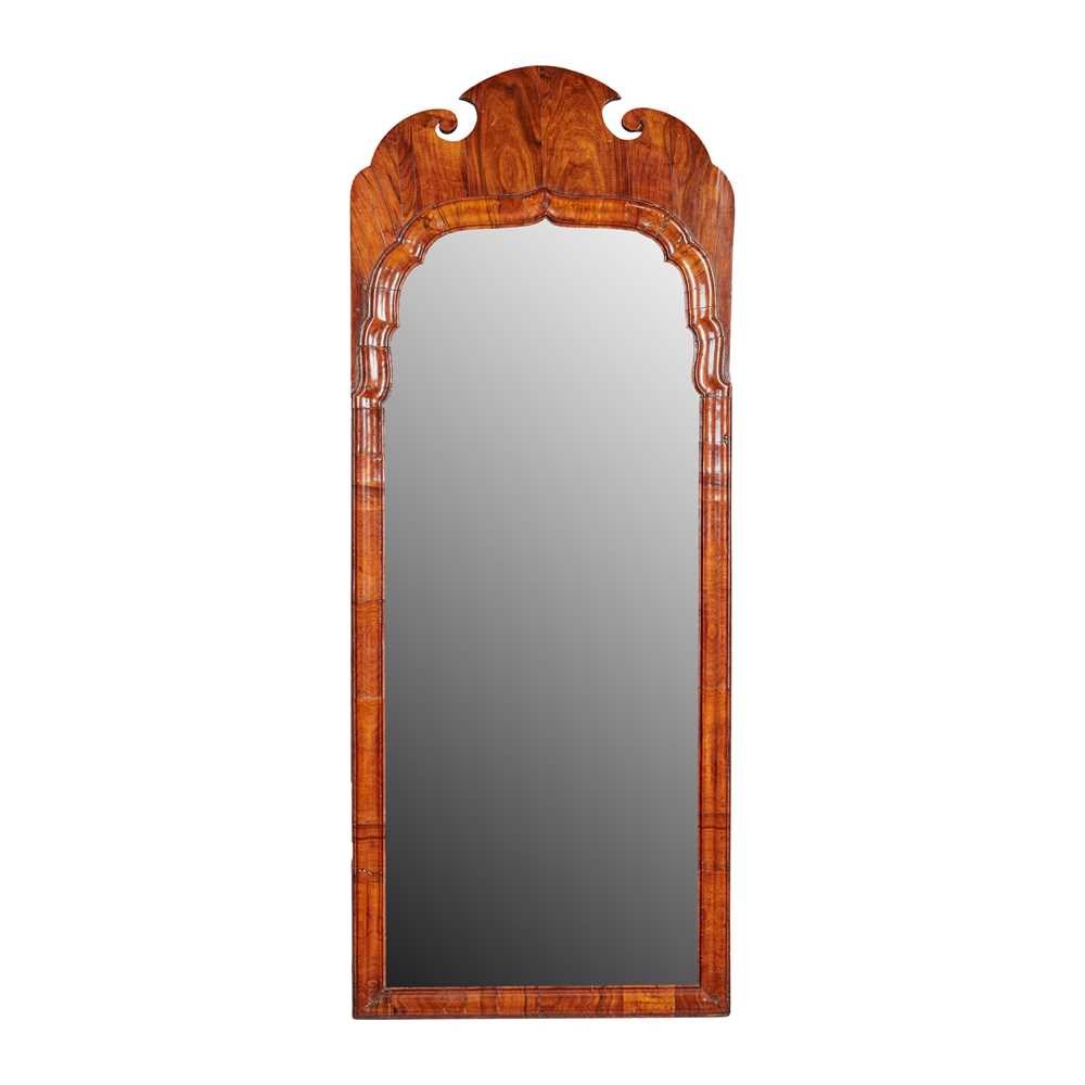 GEORGE I WALNUT MIRROR EARLY 18TH 2ca7c3