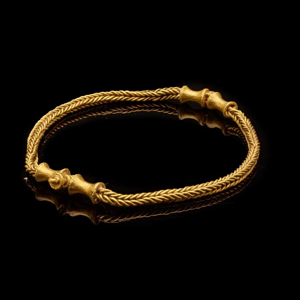 HELLENISTIC GOLD CHAINED BRACELET 1ST 2ca92d