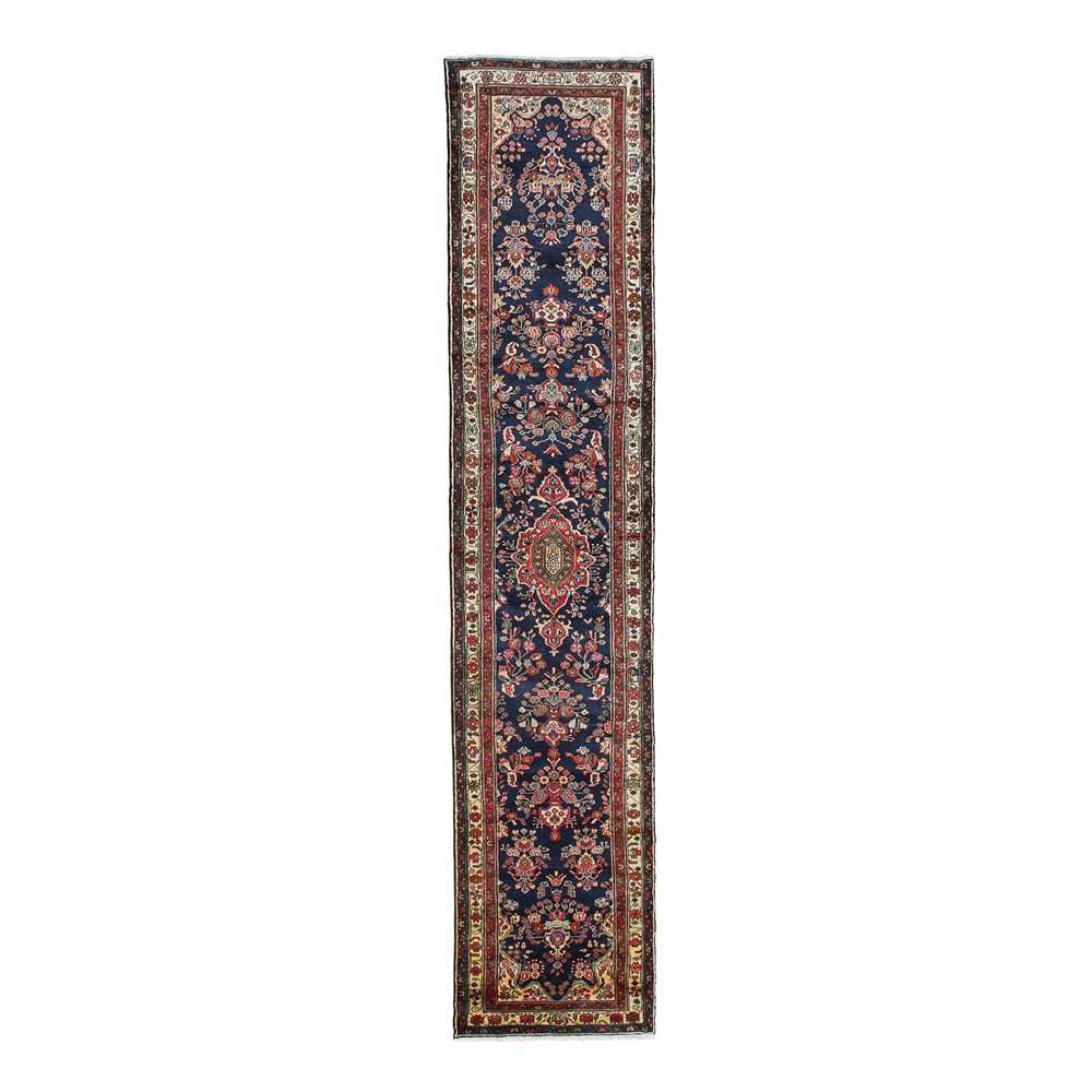 HERIZ RUNNER
NORTHWEST PERSIA, MODERN