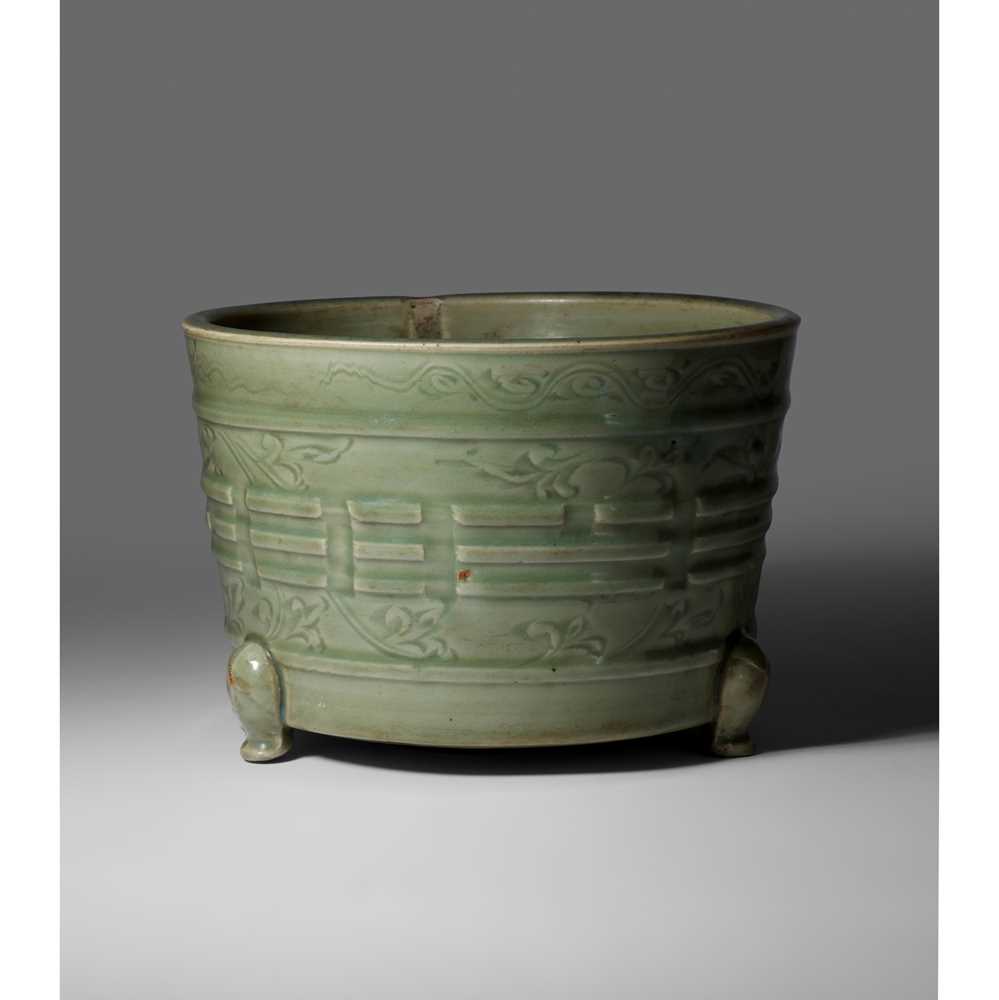 LARGE LONGQUAN CELADON 'TRIGRAMS'