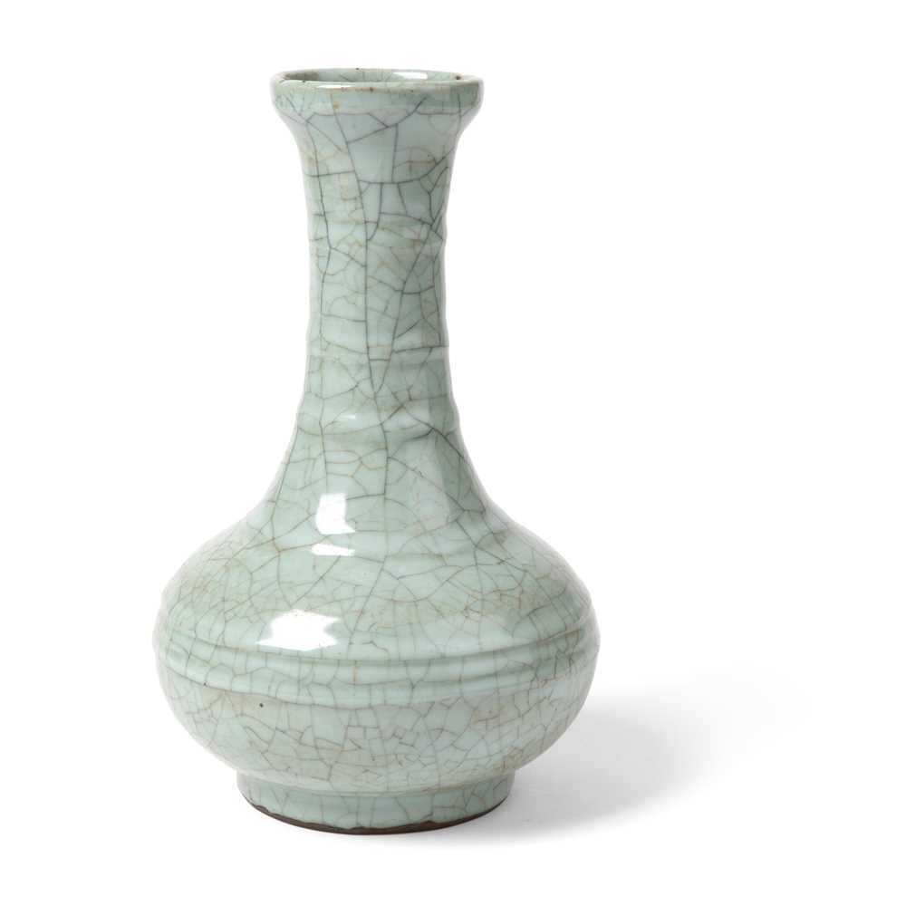 GUAN TYPE CELADON LONG NECK VASE QING 2cabb3