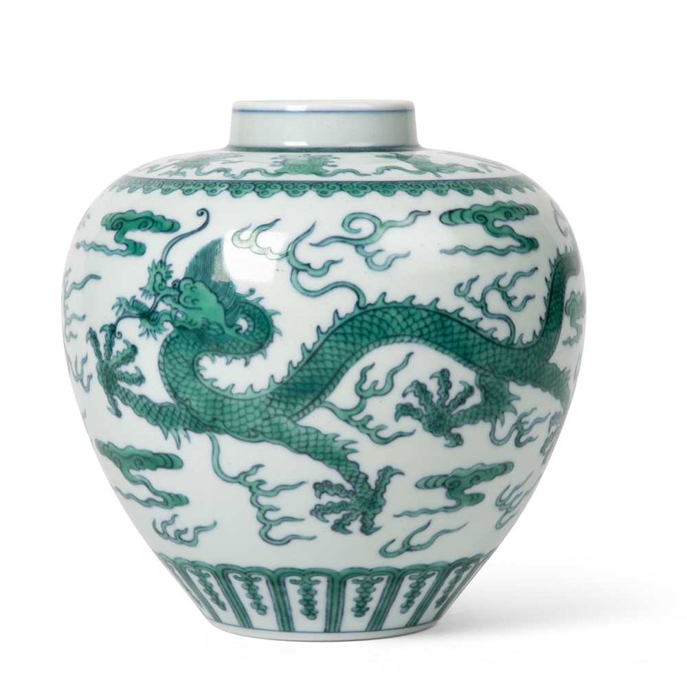 GREEN ENAMELLED DRAGON JAR QIANLONG 2cac16