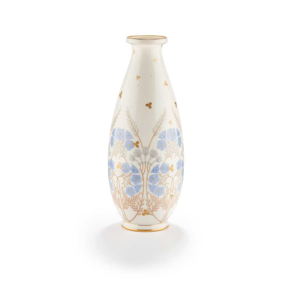 SÈVRES, FRANCE
VASE, 1910 pâte