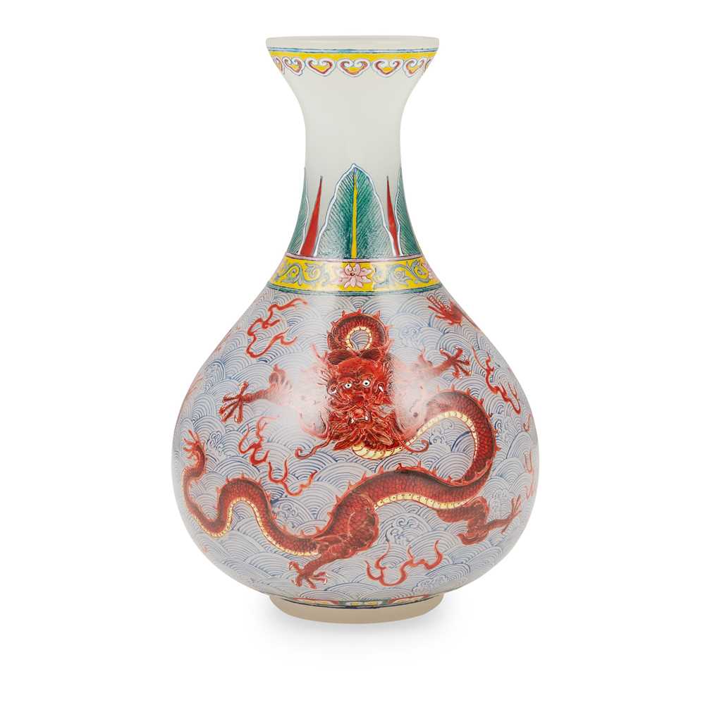 ENAMELED GLASS DRAGON BOTTLE 2cb541