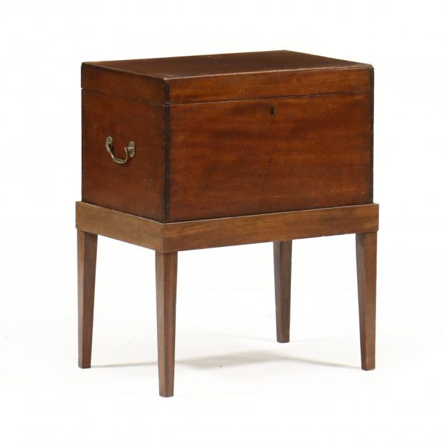 GEORGE III MAHOGANY DOCUMENT BOX