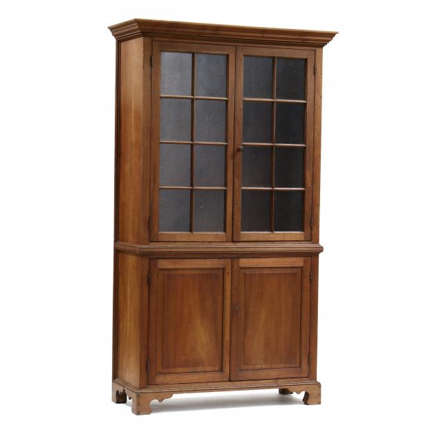 SOUTHERN CHIPPENDALE WALNUT CHINA 2c93c3