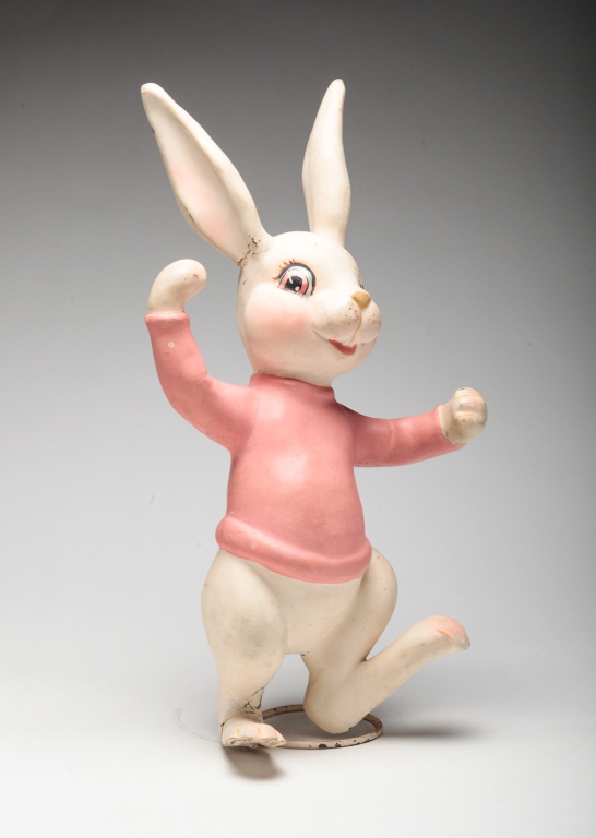 AMERICAN STORE DISPLAY RABBIT  2c9c84