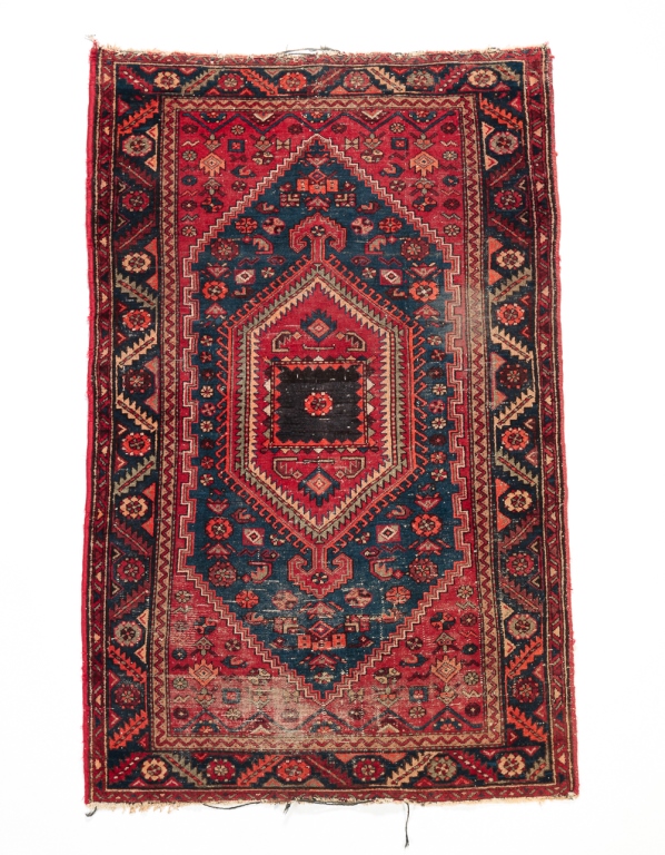 HAMADAN RUG First half 20th century  2c9d0a