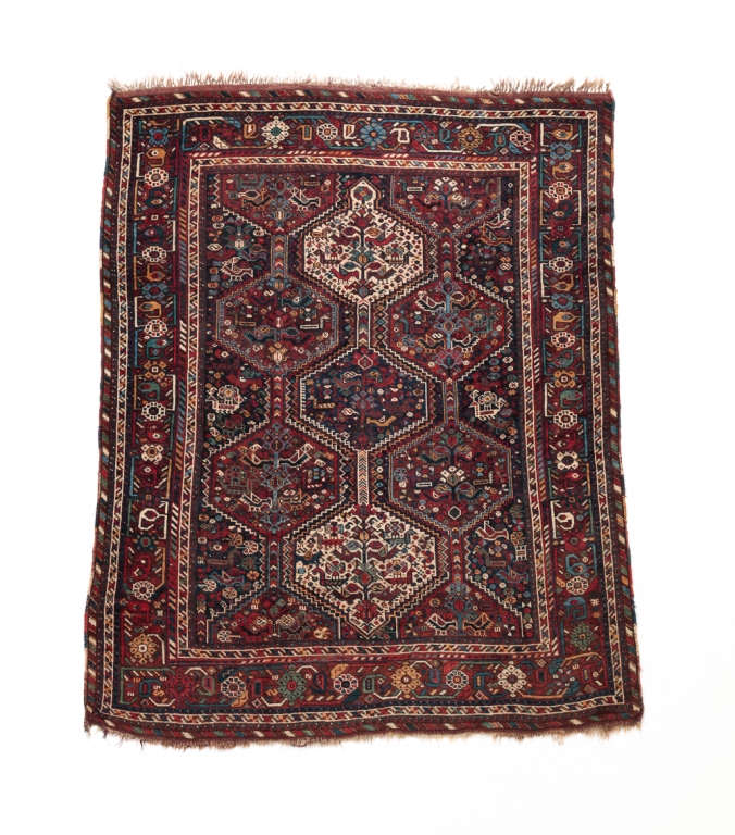 QASHQAI FIGURAL RUG Early 20th 2c9d04