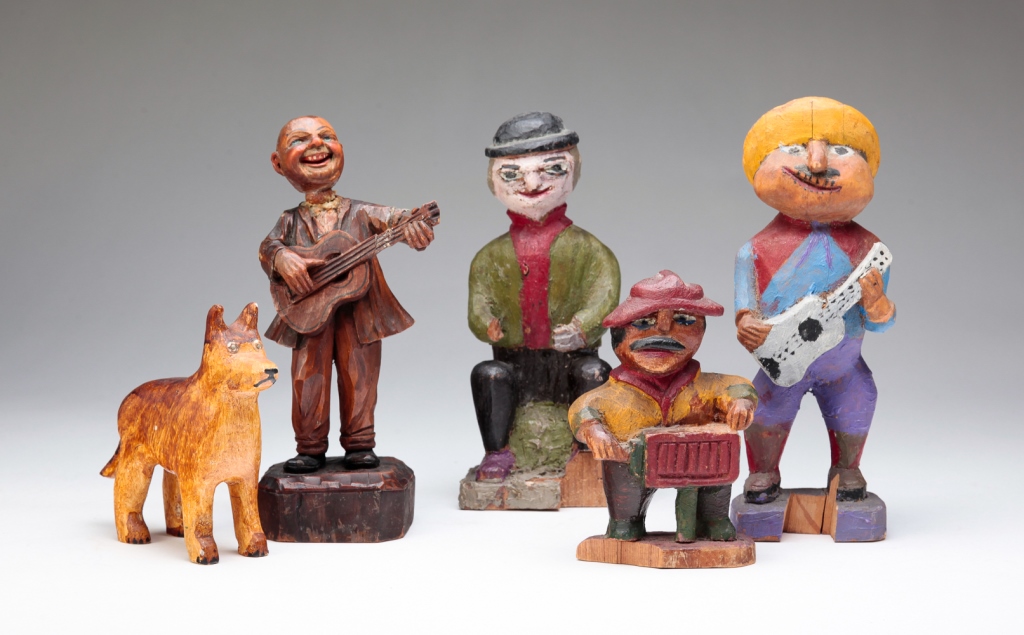 FIVE AMERICAN FOLK ART CARVINGS.