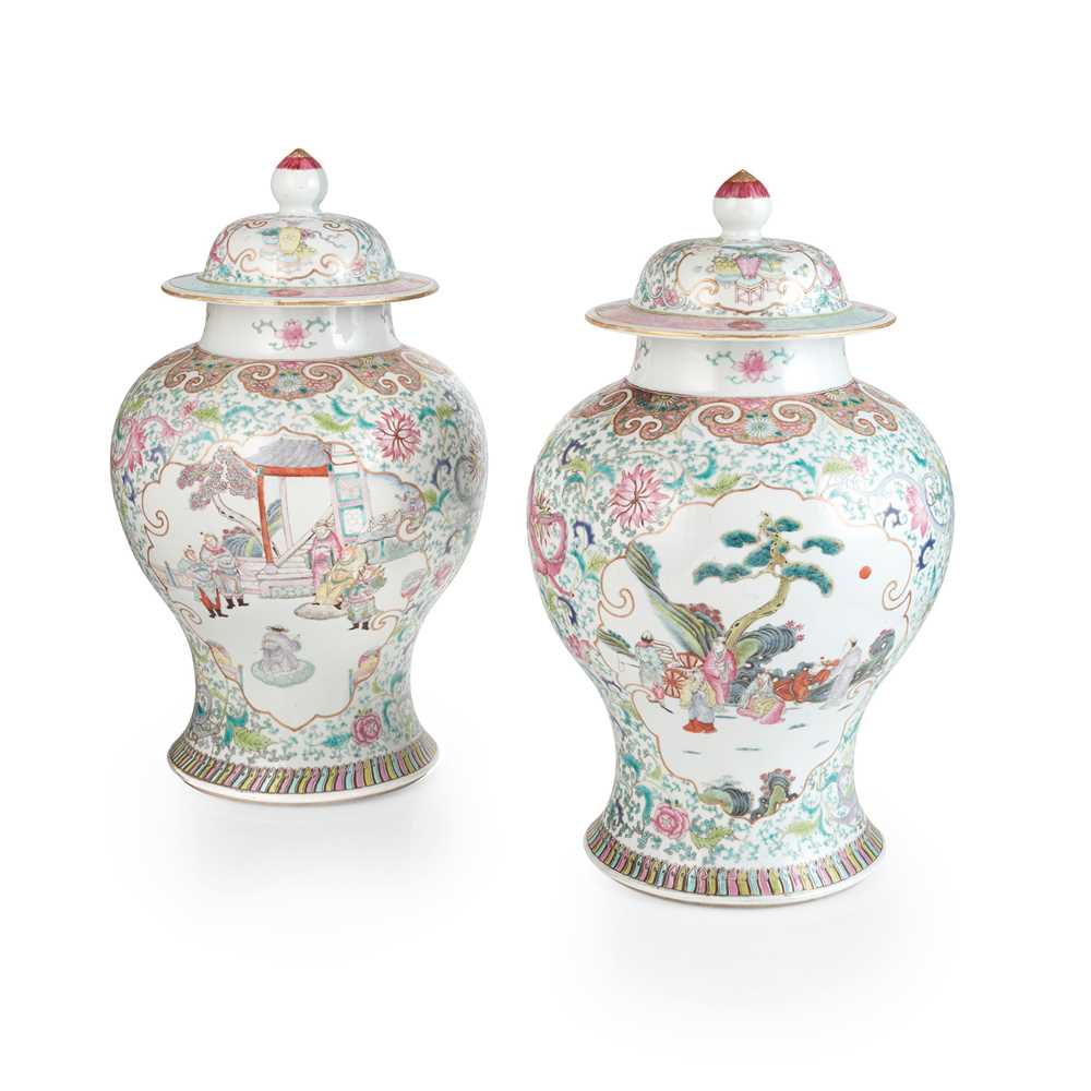 PAIR OF FAMILLE ROSE BALUSTER VASES 2cc5da