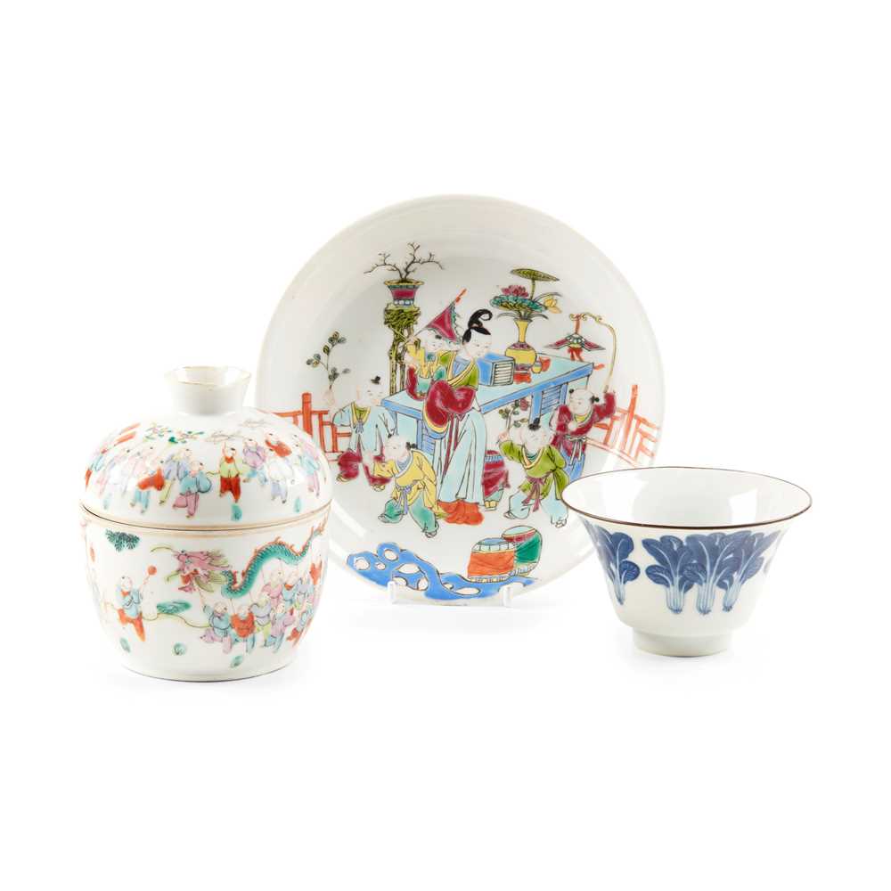 COLLECTION OF THREE PORCELAIN WARES LATE 2cc645
