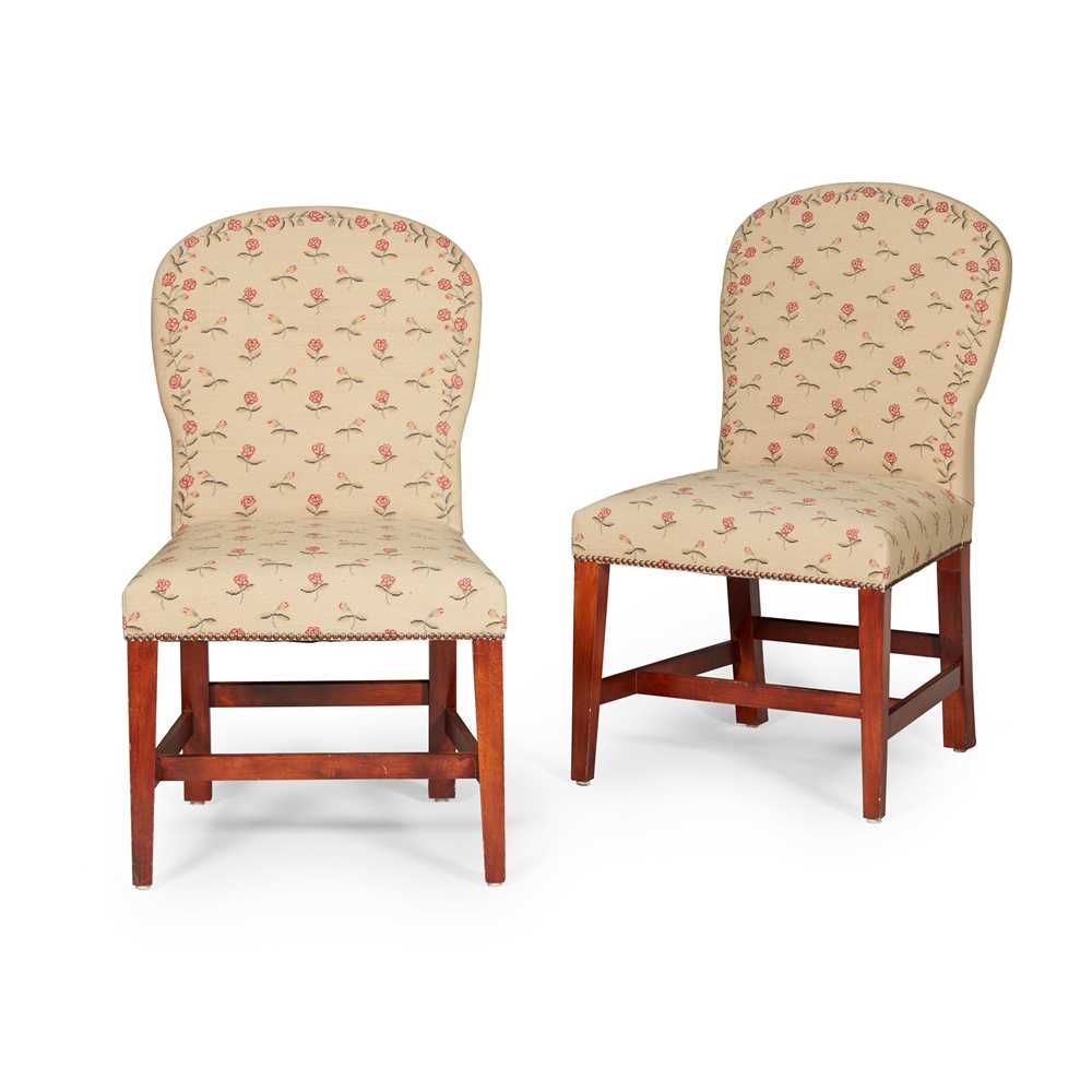 PAIR OF GEORGIAN STYLE UPHOLSTERED