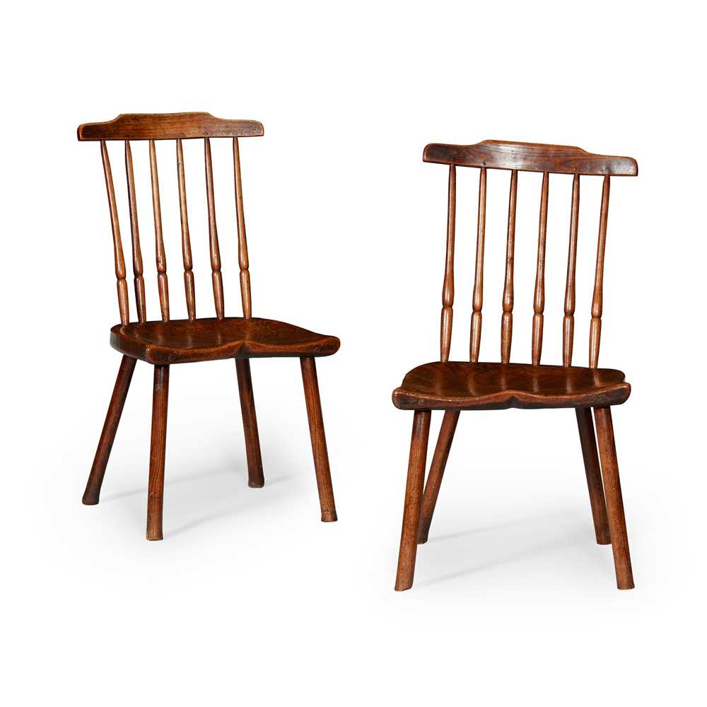 PAIR OF PROVINCIAL ELM SIDE CHAIRS EARLY 2cc920