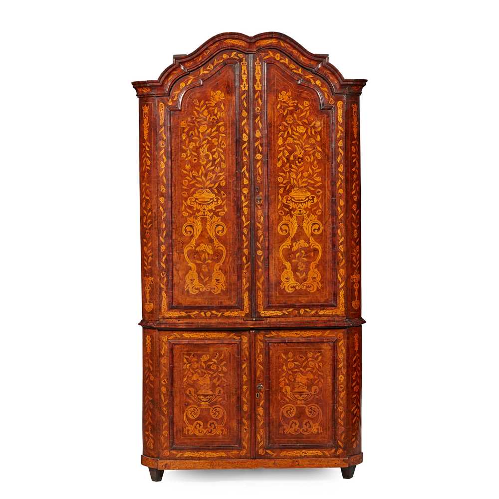 DUTCH WALNUT AND MARQUETRY CORNER 2cca60